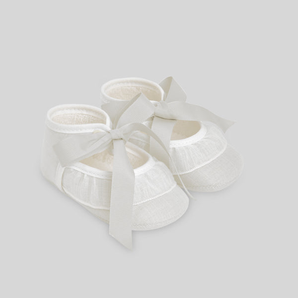 Paz Rodriguez Woven Newborn Girl Shoes Esencial - Cream